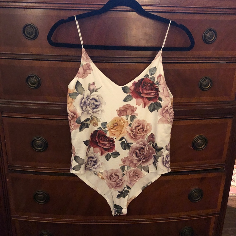 Body suit with Florals